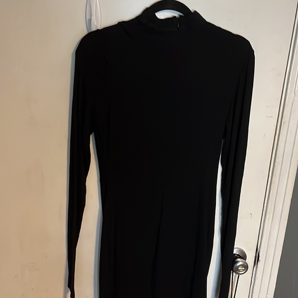 RUN WAY DRESS - Picture 5 of 7